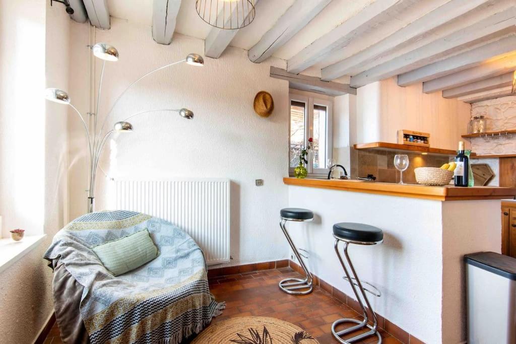 La Ferme Du Chateau Venon  Extérieur photo